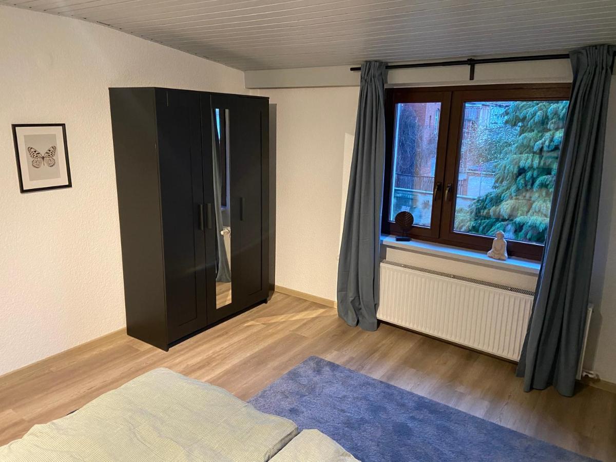 Haus Mit Wunderschoenem Garten *